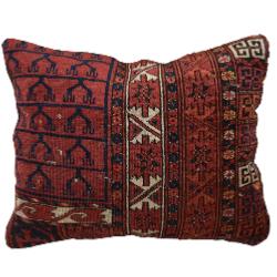 Coussin Nomade Antique Rouge Motifs Multicolores