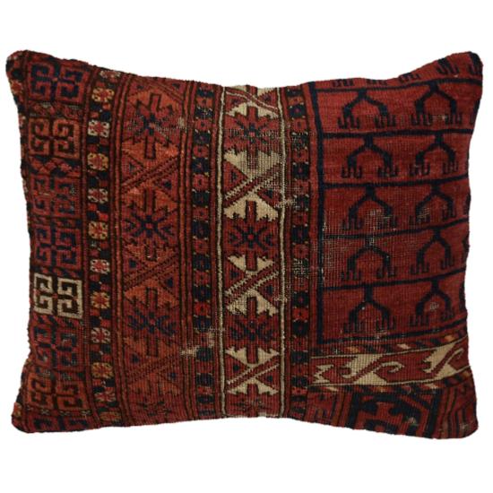 Coussin Nomade Antique Rouge Motifs Multicolores