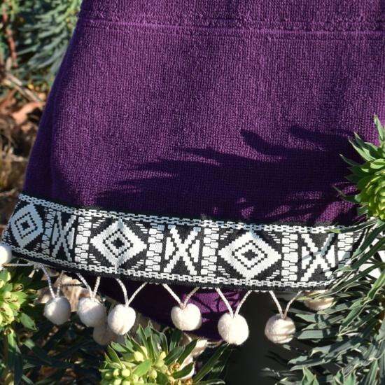 Fouta ethnique violette à pompons