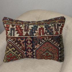 Coussin Nomade Antique  Motifs Multicolores