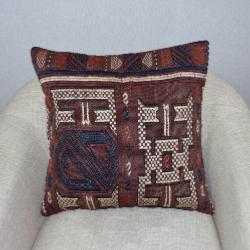 Coussin Kilim Antique Couleur Terre 