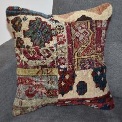 Coussin  Kilim vintage  & Tapis Antiques Multicolores