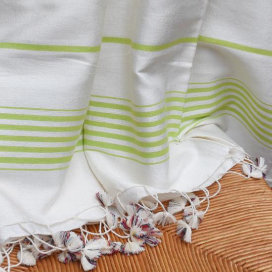 Fouta blanche à rayures kiwis 