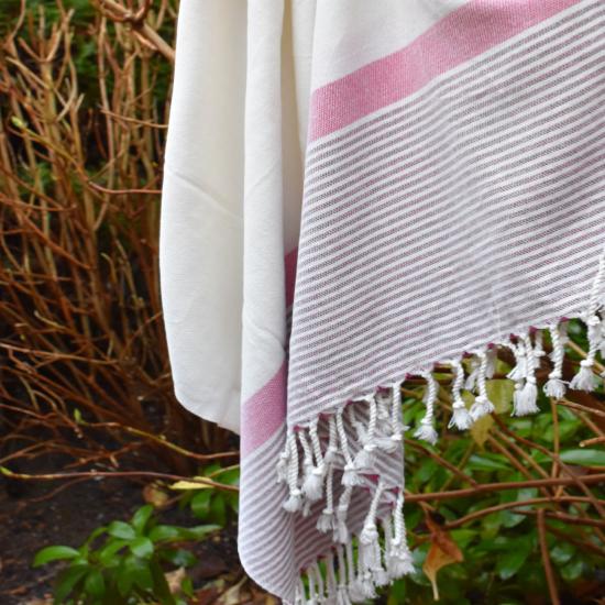 Fouta nomade bordure rose