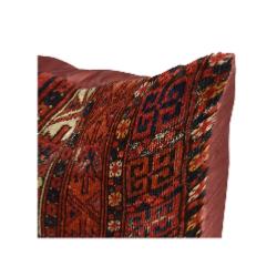 Coussin Nomade Antique Rouge Motifs Multicolores