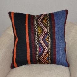Coussin Nomade Vintage Rayé Couleurs Vives