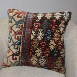 Coussin Nomade Antique  Motifs Multicolores